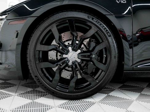 Used 2011 Audi R8 V10 AWD/4WD image 25