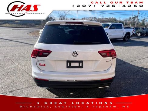 Used 2021 Volkswagen Tiguan SE w/ Panoramic Sunroof Package image 6