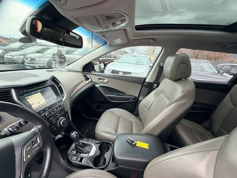 Used 2017 Hyundai Santa Fe Limited image 12