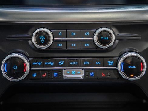 Certified 2023 Ford F150 Lariat w/ Equipment Group 502A High image 33