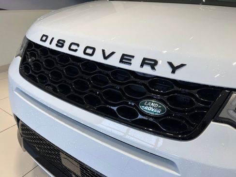 New 2025 Land Rover Discovery Sport Dynamic SE image 8