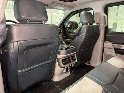 Used 2024 Ford F250 Limited AWD/4WD image 15
