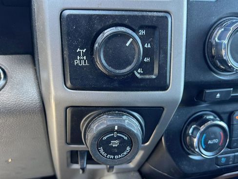 Used 2018 Ford F150 Lariat w/ Trailer Tow Package AWD/4WD image 15