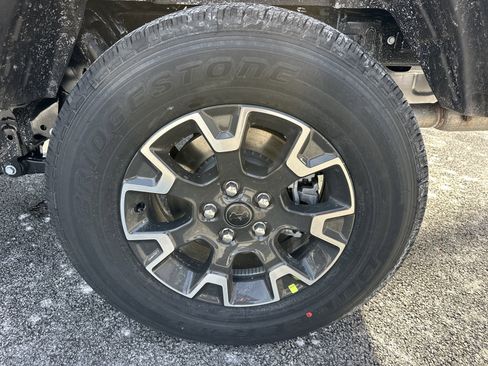 New 2026 Jeep Gladiator Sahara image 34