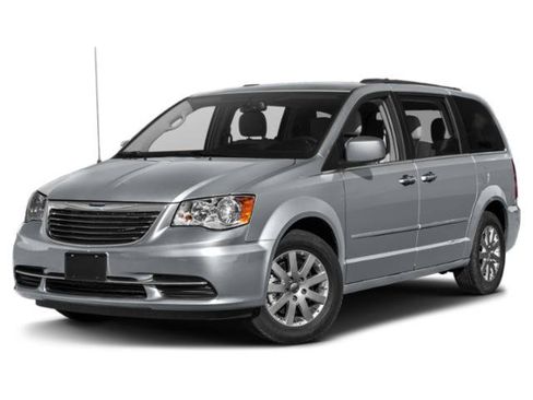 Used 2015 Chrysler Town & Country Touring FWD image 1