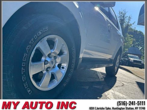 Used 2010 Ford Escape Limited AWD/4WD image 10