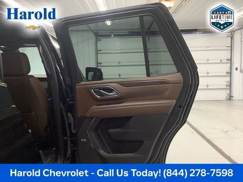 Used 2023 Chevrolet Tahoe High Country image 8