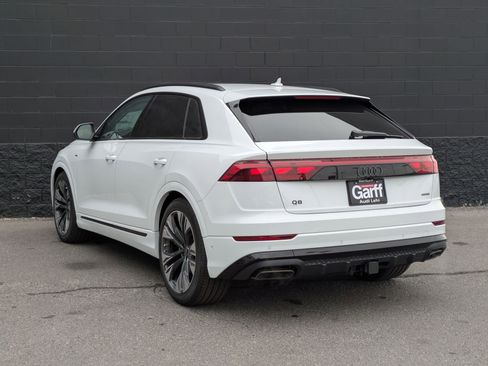 New 2026 Audi Q8 Prestige image 7