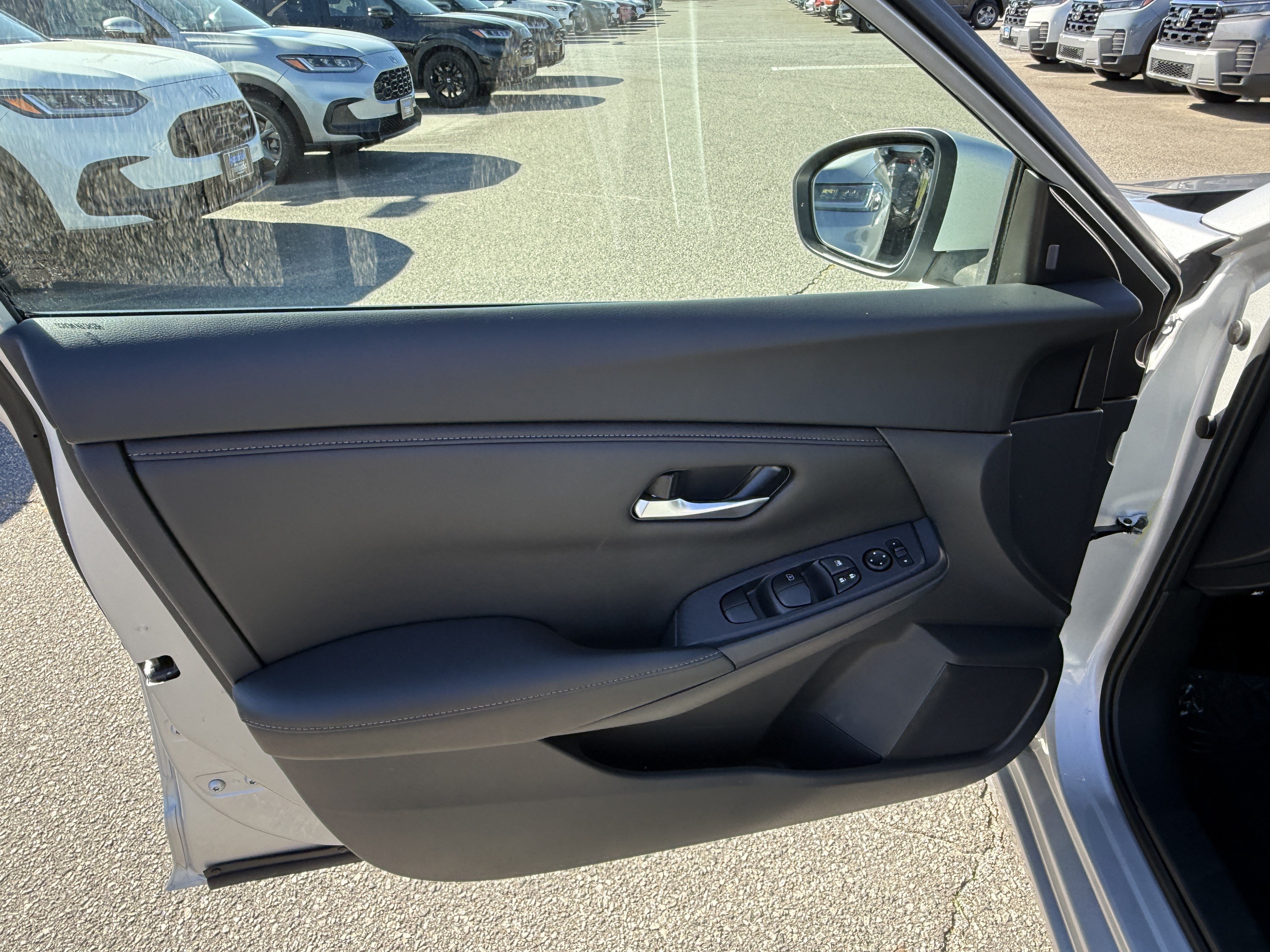 Used 2023 Nissan Sentra S FWD image 14
