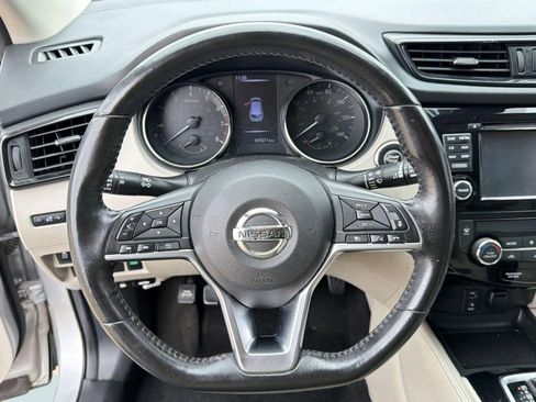 Used 2018 Nissan Rogue Sport SL w/ SL Premium Package image 18