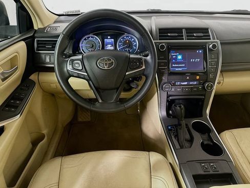Certified 2017 Toyota Camry XLE FWD image 23