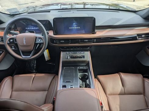 New 2026 Lincoln Aviator Reserve image 13