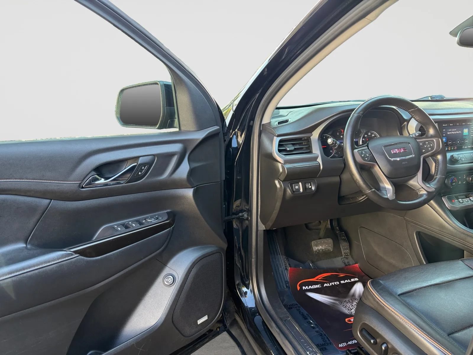 Used 2020 GMC Acadia AT4 w/ LPO, Floor Liner Package AWD/4WD image 11