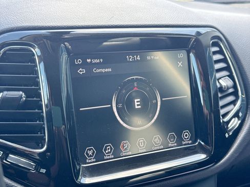 Used 2019 Jeep Compass Limited AWD/4WD image 30