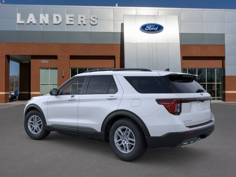 New 2026 Ford Explorer Active w/ Active Comfort Package RWD image 4