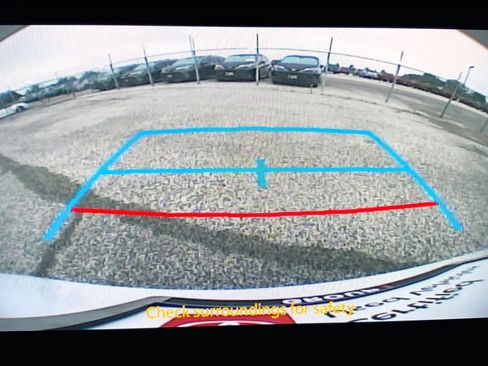Used 2026 Toyota Sienna LE FWD image 26
