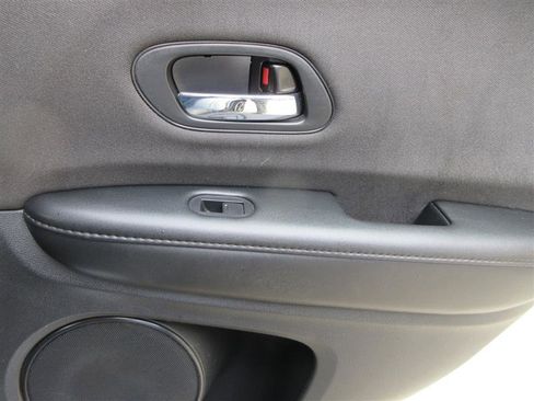 Used 2019 Honda HR-V Sport image 24