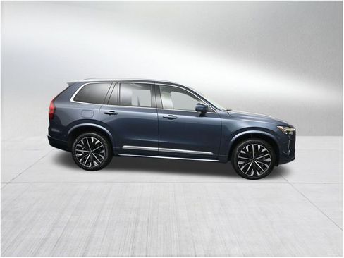New 2026 Volvo XC90 T8 Ultra w/ Protection Package Premier AWD/4WD image 6