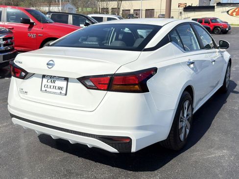 Used 2022 Nissan Altima 2.5 S FWD image 17