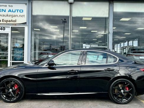 Used 2021 Alfa Romeo Giulia Ti w/ Active Assist 2 Package TI image 2