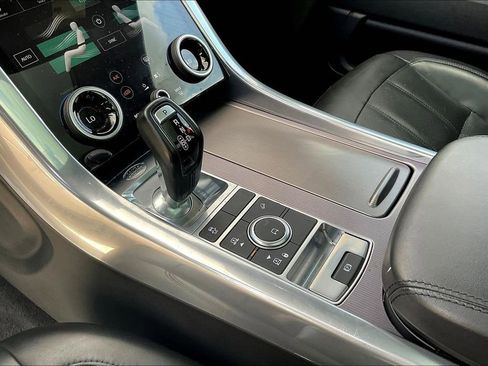 Used 2020 Land Rover Range Rover Sport HSE image 18