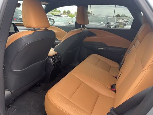 Used 2025 Lexus RX 350 FWD w/ Technology Package image 2