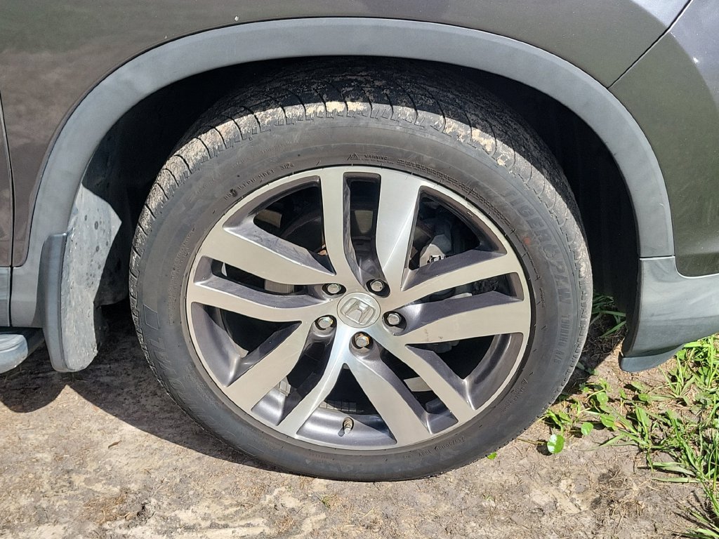 Used 2016 Honda Pilot Touring image 13