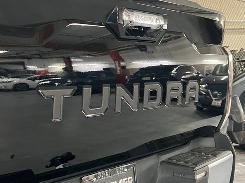 Used 2023 Toyota Tundra Limited AWD/4WD image 6