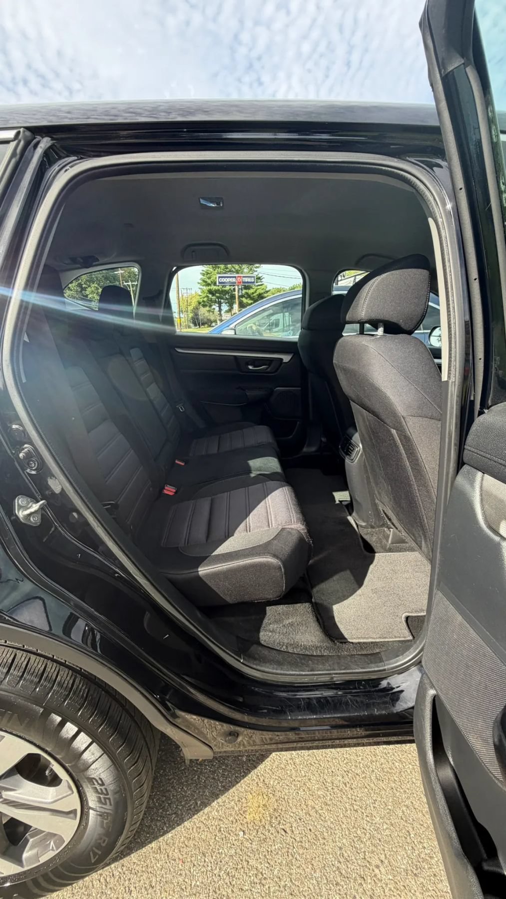 Used 2018 Honda CR-V LX image 17