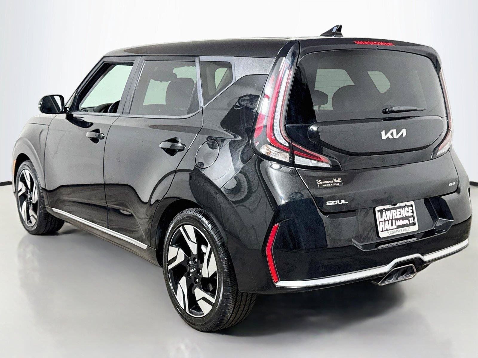 Used 2023 Kia Soul GT-Line w/ GT-Line Technology Package FWD image 6