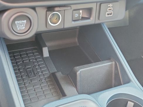 New 2025 Ford Maverick Lobo image 30