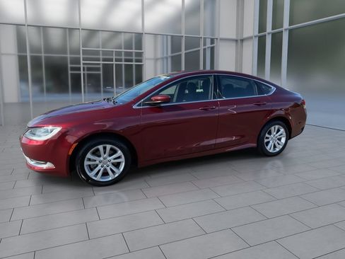 Used 2016 Chrysler 200 Limited w/ Convenience Group FWD image 5