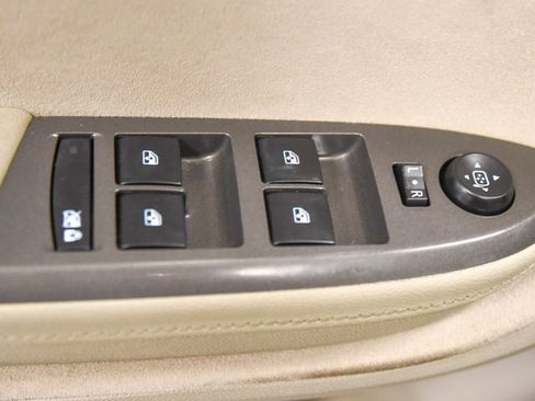 Used 2014 Chevrolet Volt Premium w/ Premium Trim Package image 15