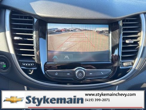 Used 2017 Chevrolet Trax LT w/ LT Convenience Package image 36