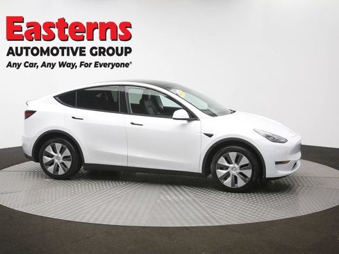 Used 2023 Tesla Model Y Long Range AWD/4WD image 41