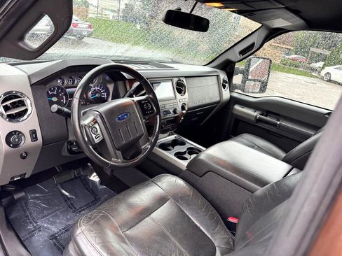 Used 2011 Ford F350 Lariat w/ Lariat Interior Pkg image 18