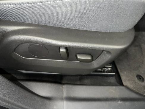 Certified 2023 Buick Envision Avenir image 38