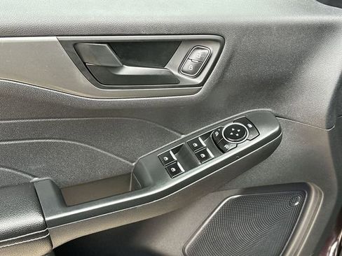 Used 2023 Ford Escape Active image 17