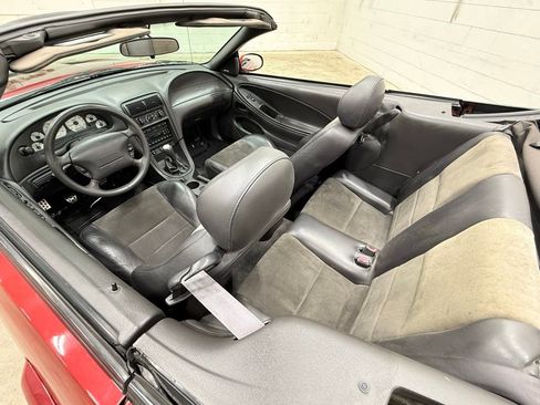 Used 2004 Ford Mustang Cobra RWD image 31