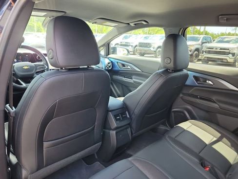 Certified 2025 Chevrolet Equinox EV LT w/ Convenience Package FWD image 13