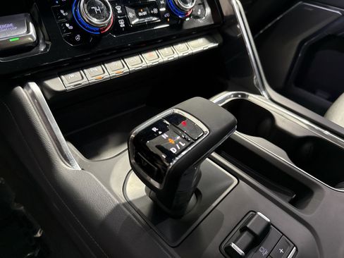 Used 2024 GMC Sierra 1500 Denali w/ Technology Package AWD/4WD image 42