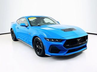 Used 2025 Ford Mustang GT video 1