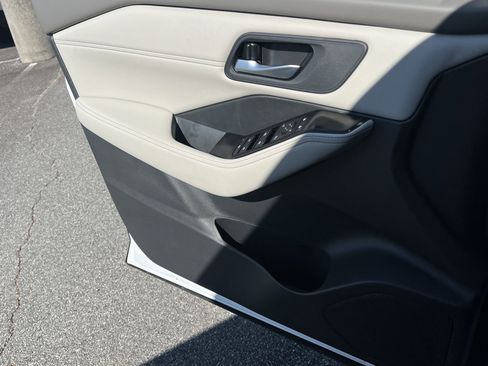 New 2026 Nissan Rogue Dark Armor AWD/4WD image 13