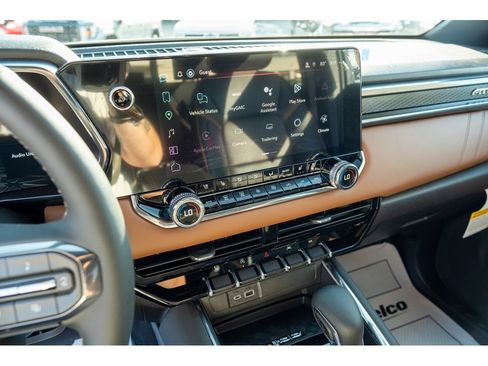 New 2026 GMC Canyon AT4 w/ Technology Plus Package AWD/4WD image 23