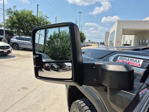 Used 2022 GMC Sierra 2500 AT4 image 12