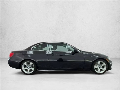 Used 2013 BMW 335i Convertible RWD image 4