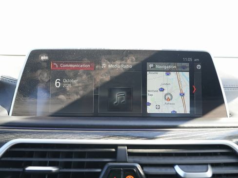 Used 2019 BMW 750i xDrive image 56