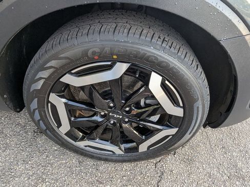 Used 2024 Kia Telluride EX FWD image 18