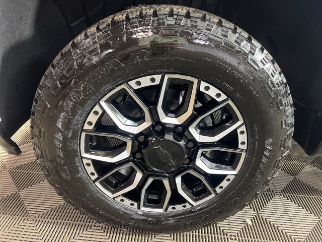New 2026 Chevrolet Silverado 2500 High Country w/ Technology Package AWD/4WD image 9