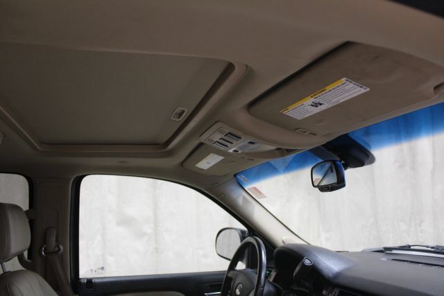 Used 2007 Chevrolet Suburban LT w/ LT Preferred Equipment Group AWD/4WD image 15
